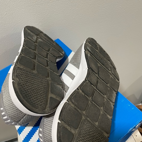 Mens Adidas Swift run x size 7 - Picture 5 of 6